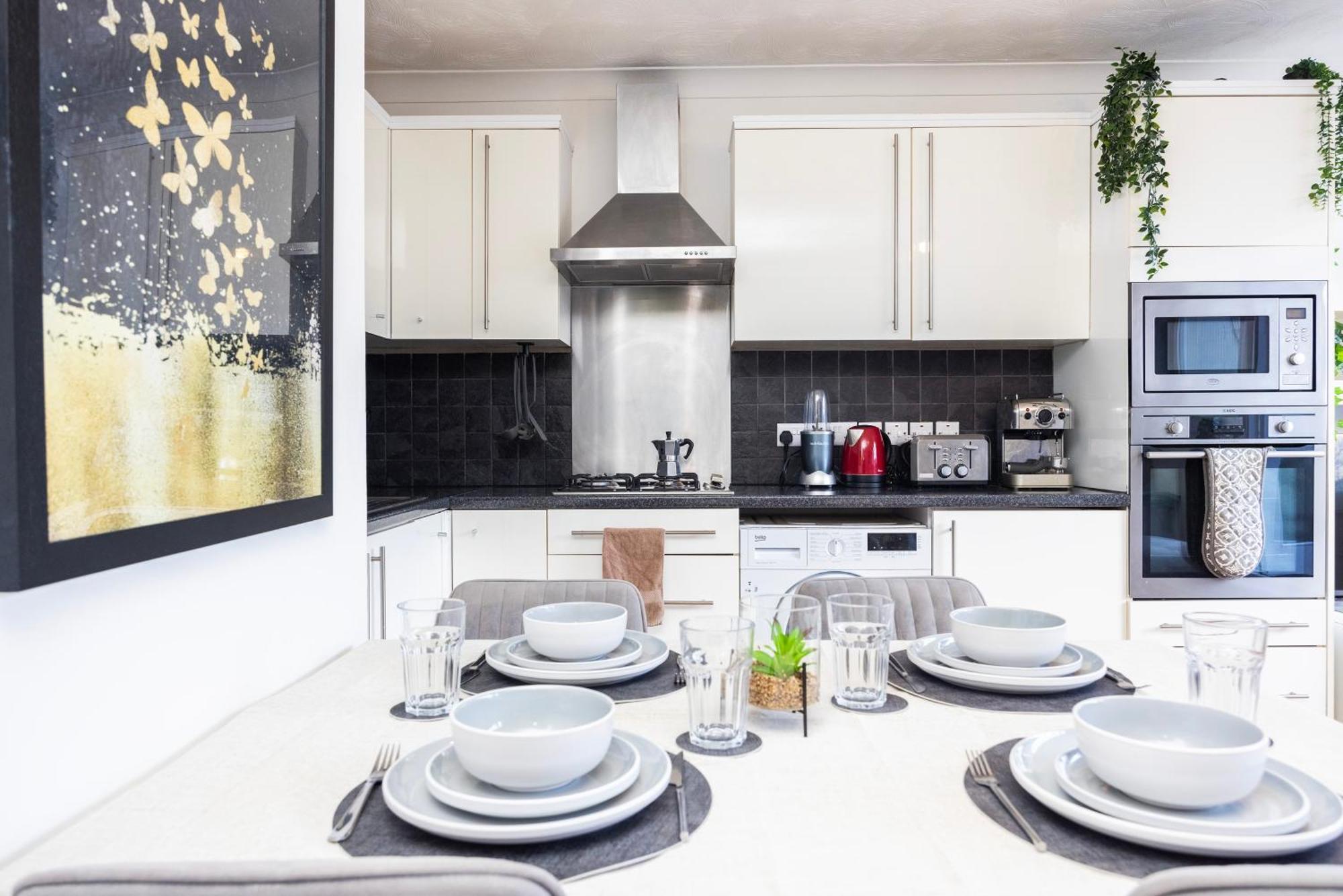 Trendy 4 Bed Apartment Near Vibrant Shoreditch W Balcony And Walking Distance To Tube Londres Exterior foto