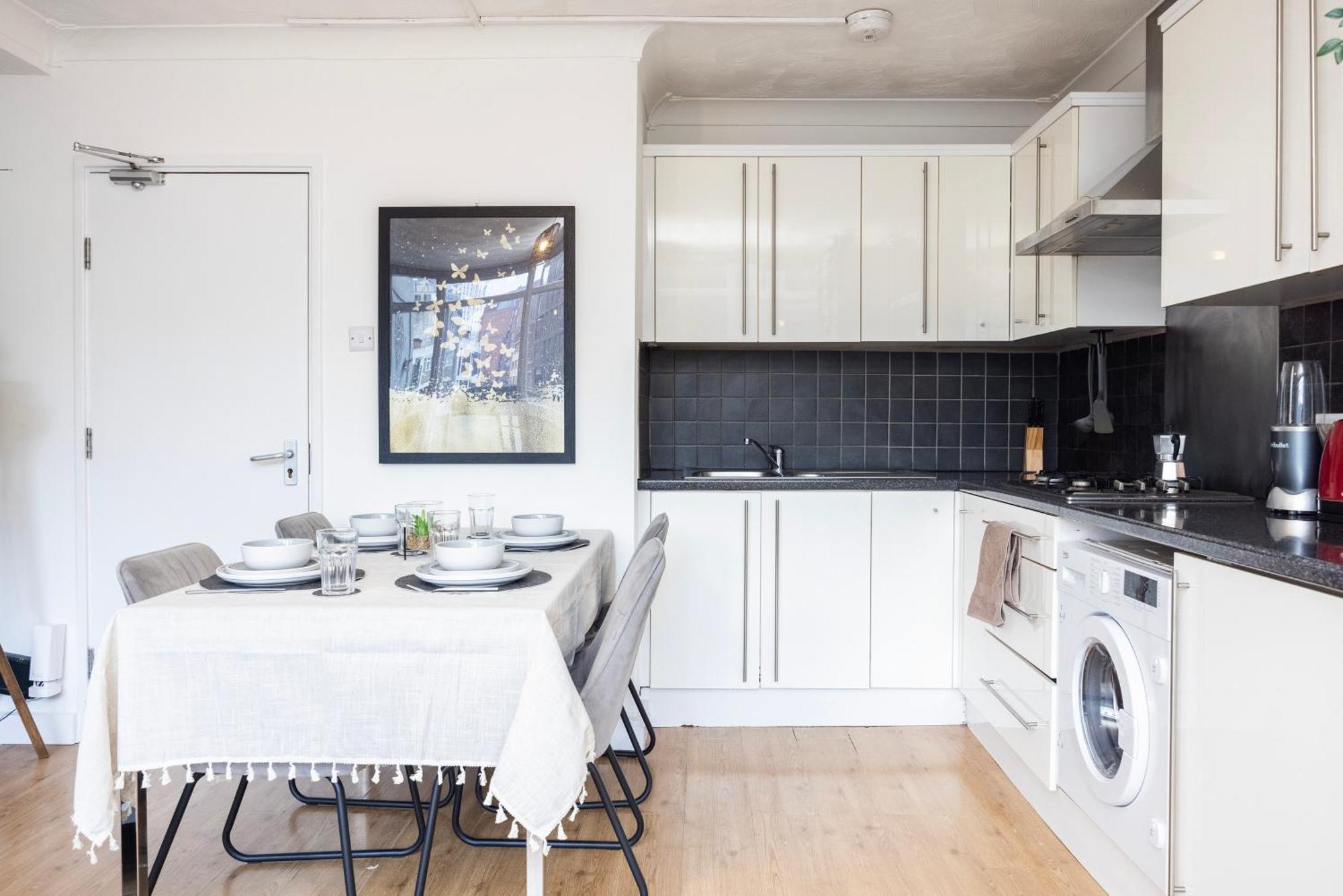 Trendy 4 Bed Apartment Near Vibrant Shoreditch W Balcony And Walking Distance To Tube Londres Exterior foto