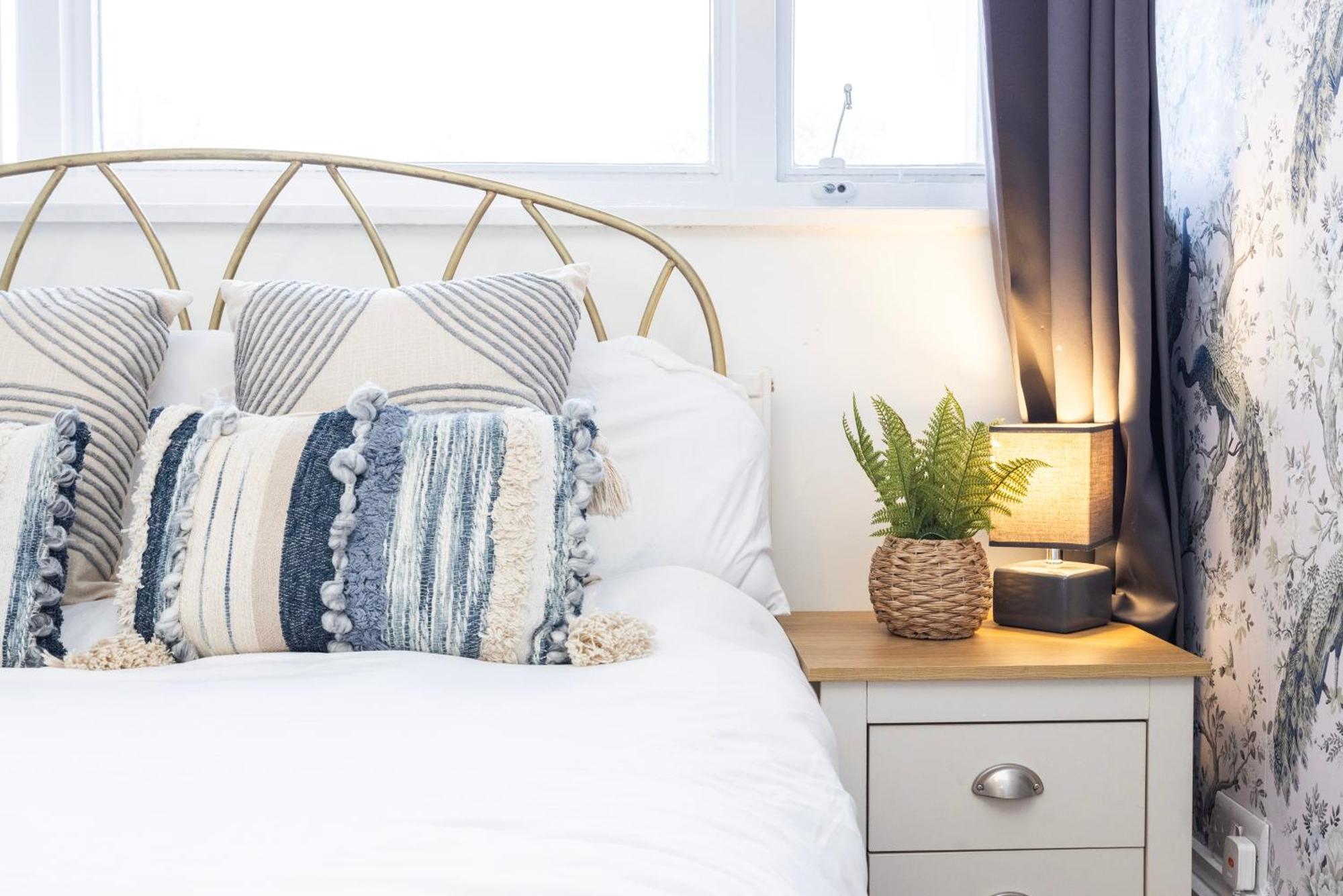 Trendy 4 Bed Apartment Near Vibrant Shoreditch W Balcony And Walking Distance To Tube Londres Exterior foto
