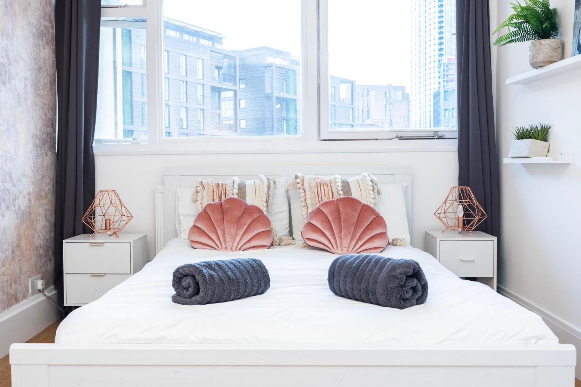 Trendy 4 Bed Apartment Near Vibrant Shoreditch W Balcony And Walking Distance To Tube Londres Exterior foto